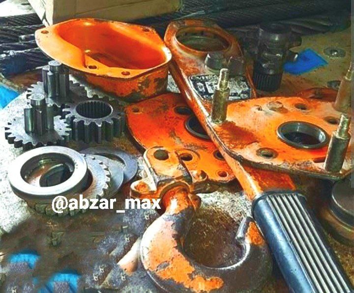 تعمیرات جرثقیل برقی سقفی با توجه به نوع که میتواند زنجیری یا سیم بکسلی باشد کاملا متفاوت است . اختلا