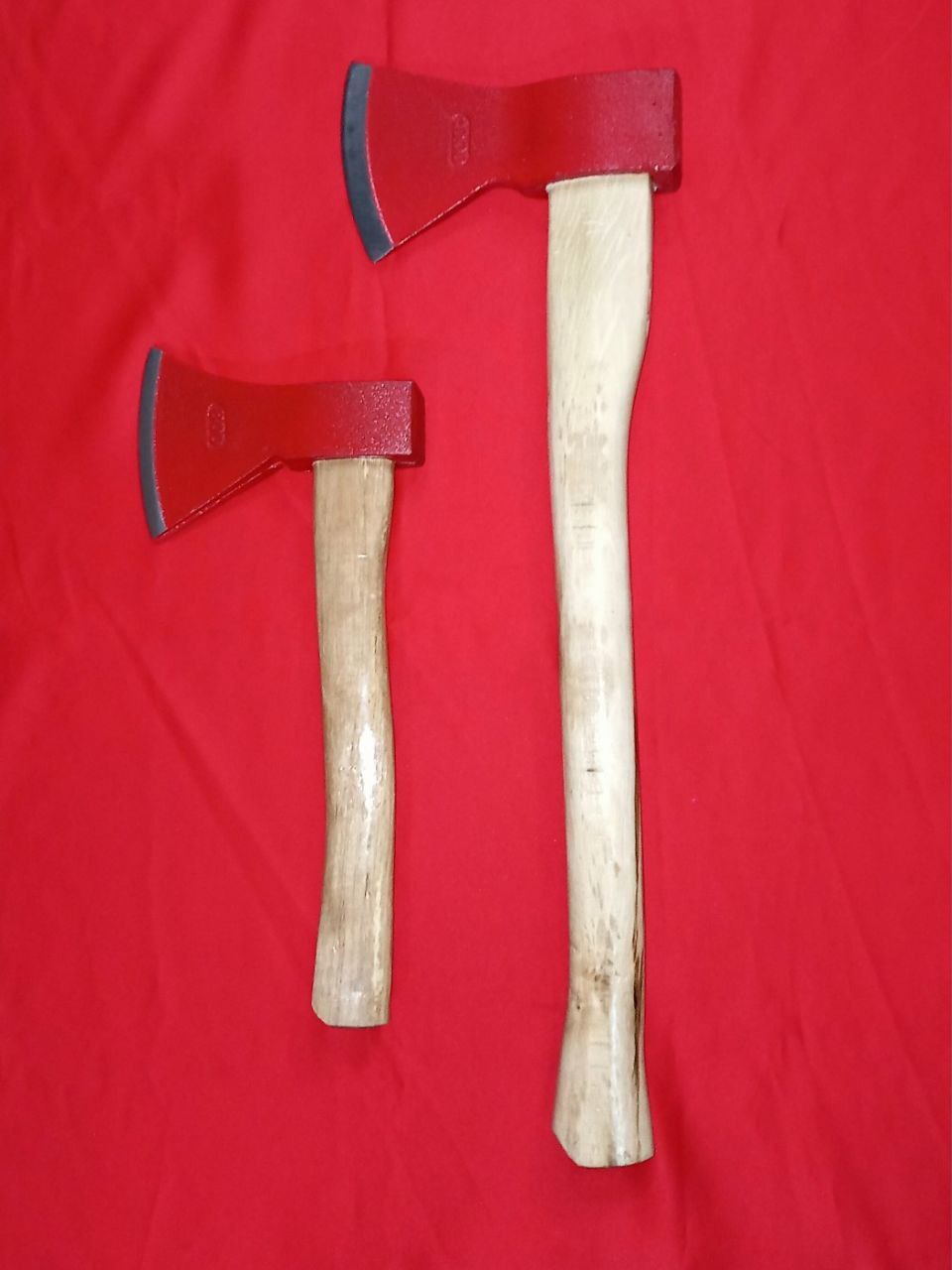 تبر دسته چوبی 