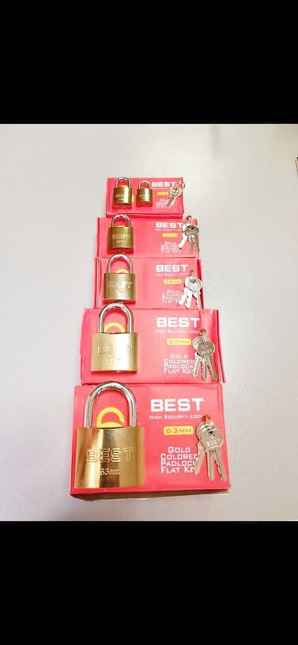 قفل آویز طلایی بست BEST