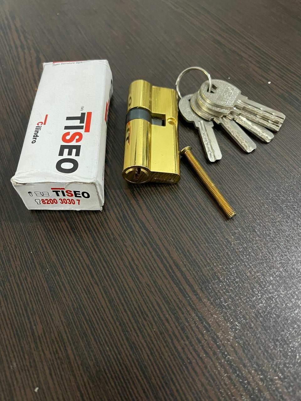 سیلندر ۷ کلید کامپیوتری تیزو TISEO کارتن ۱۰۰ عدد ارسال بار به تمام نقاط کشور 09351097446 09201097446