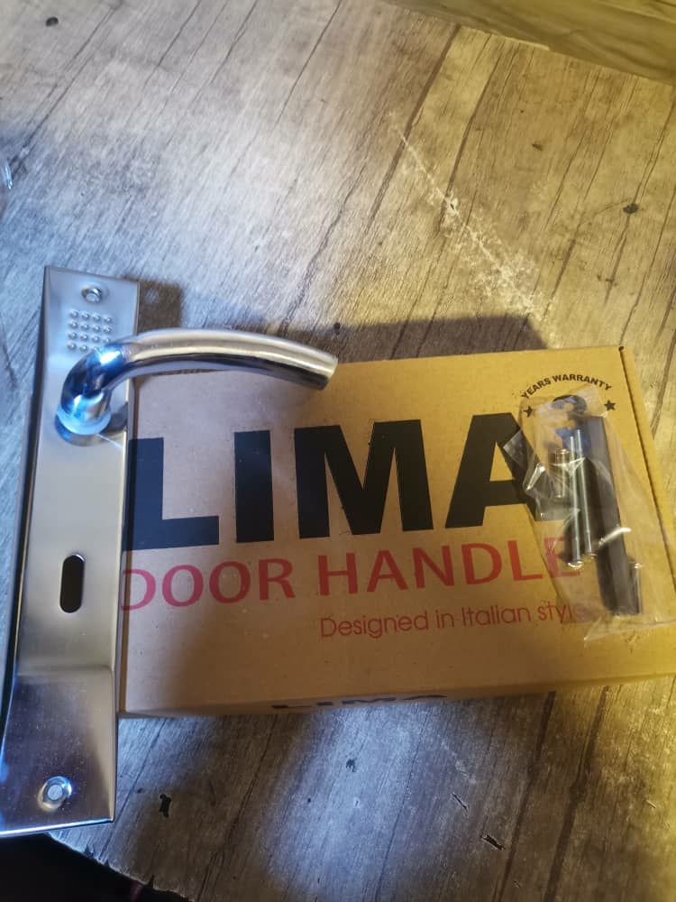 دستگیره پلاک لیما LIMA کارتن ۲۰ عدد ارسال بار به تمام نقاط کشور 09351097446 09201097446 02166455782 