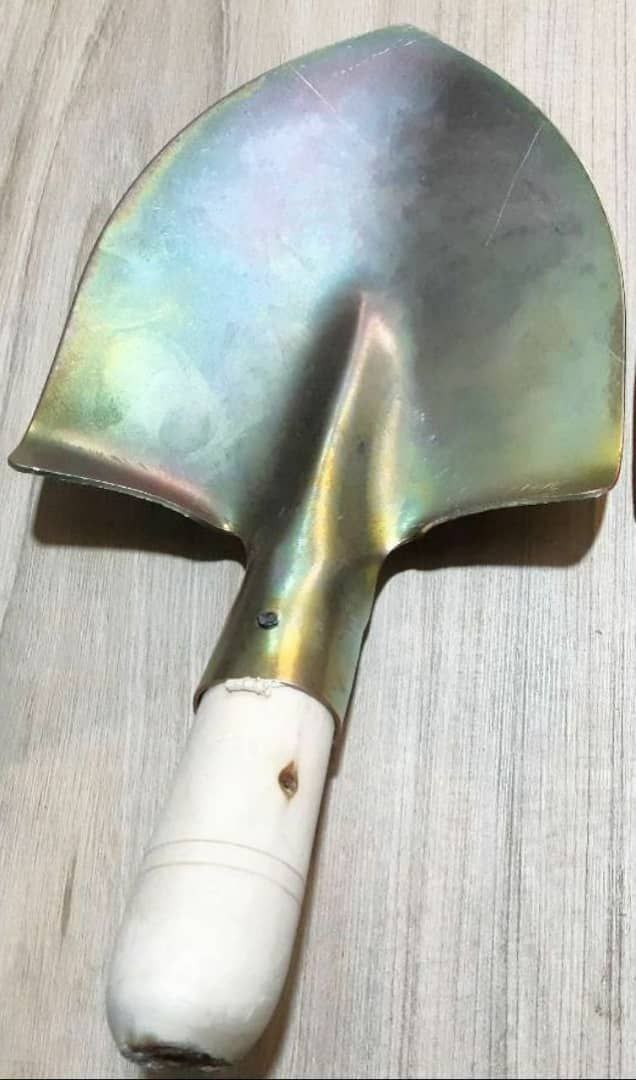 بیلچه مقنی گلها