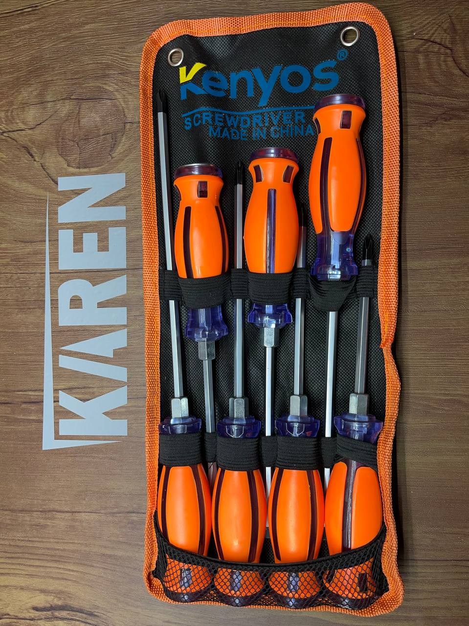 پیچ گوشتی ۷ عددی کیف برزنتی آچار خور تعداد در کارتن:36عدد قیمت :؟؟؟؟؟تومان کیفیت عالی ورود به کانال 