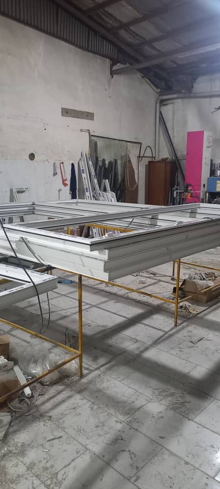 تولید ومونتاژ پنجره upvc