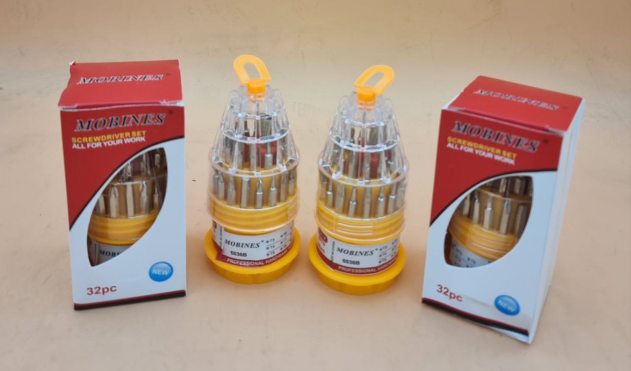 پیچ گوشتی ساعتی موبایلی نمکدونی ۳۲ پارچه MOBINES تعداد داخل کارتن ۱۲۰سری قیمت : ﷼