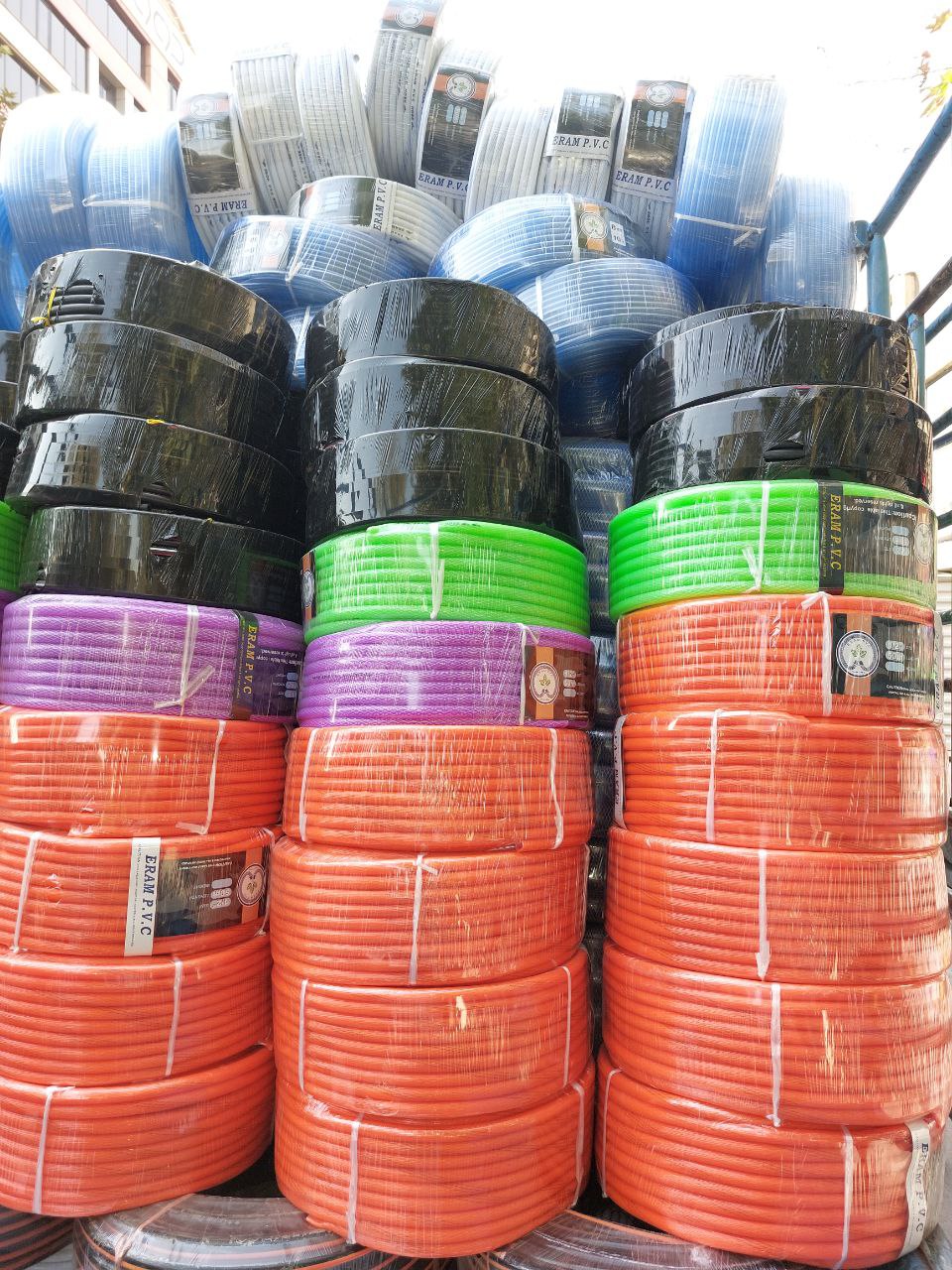 پخش انواع شیلنگ آب و گاز 