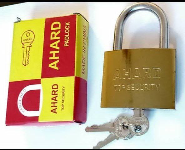  قفل آویز طرح برنجی آهارد 