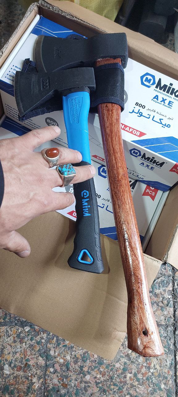  تبر دسته بلند ۱ کیلو و تبر دسته فایبر ۸۰۰ گرم 