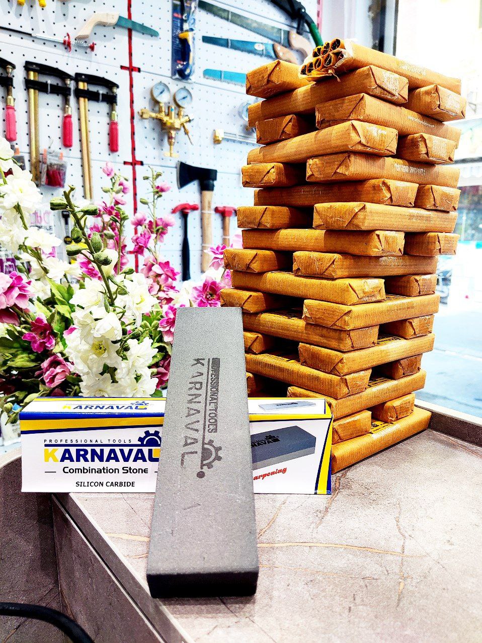 سنگ نفت بزرگ مارک کارناوال 