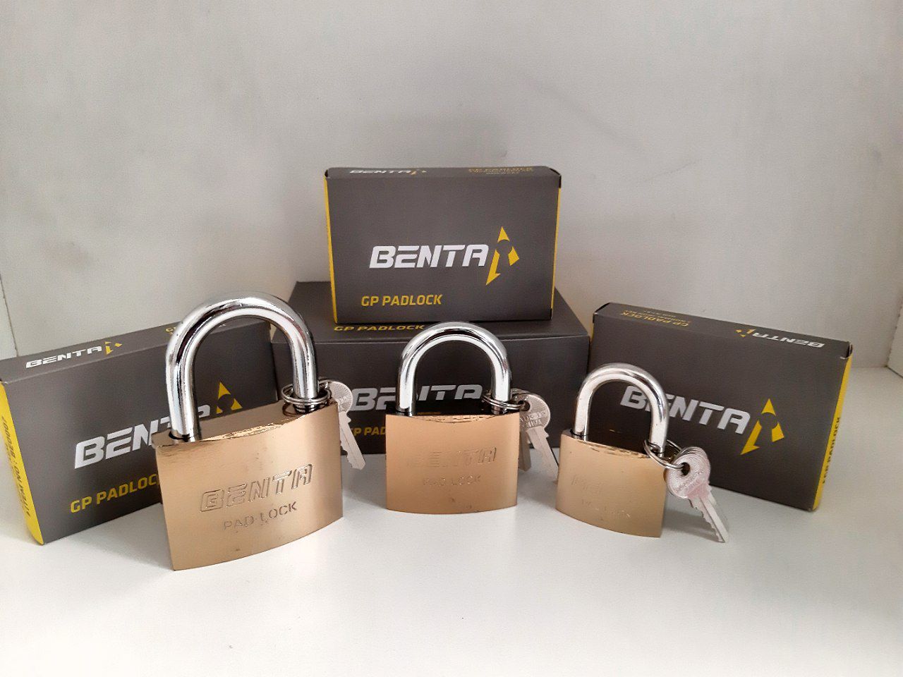  قفل آویز طرح برنجی بنتا