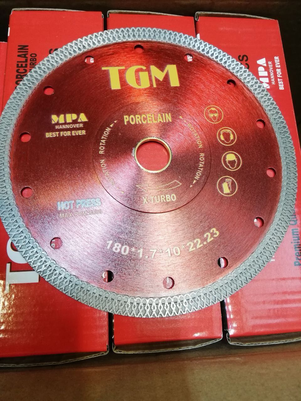  پرسلان بر 180 TGM