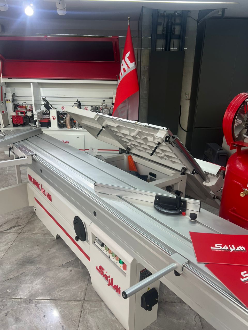 اره دورکن ۳.۸۰ هلزمک 