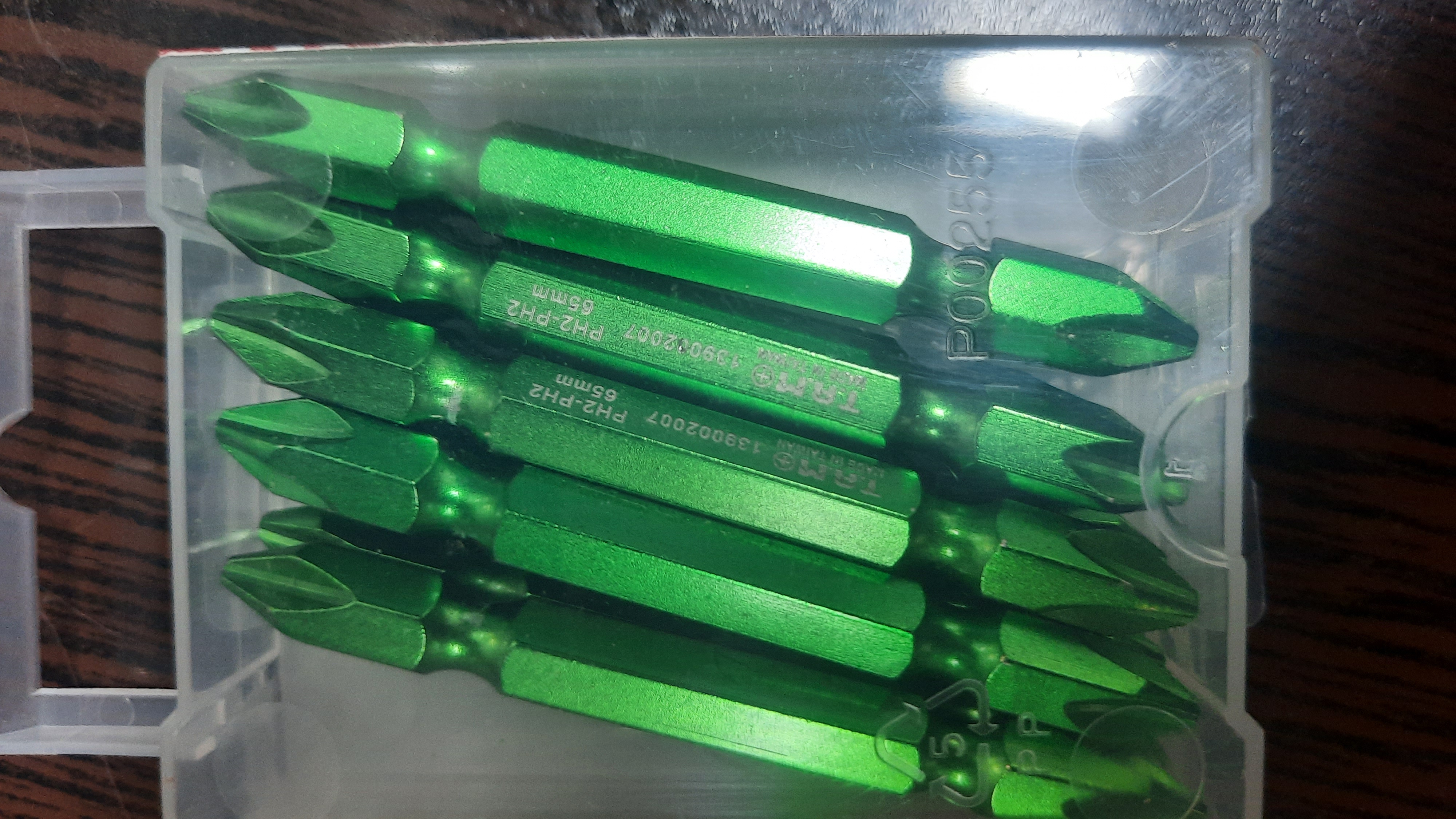 نوک پیچگوشتی تایوانی 