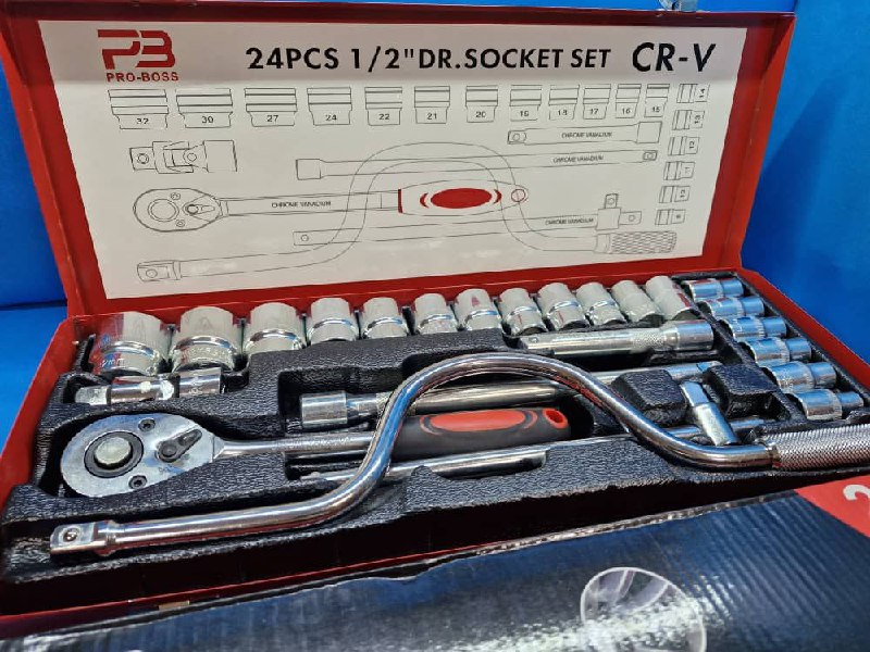 جعبه بکس 24 پارچه هندل دار