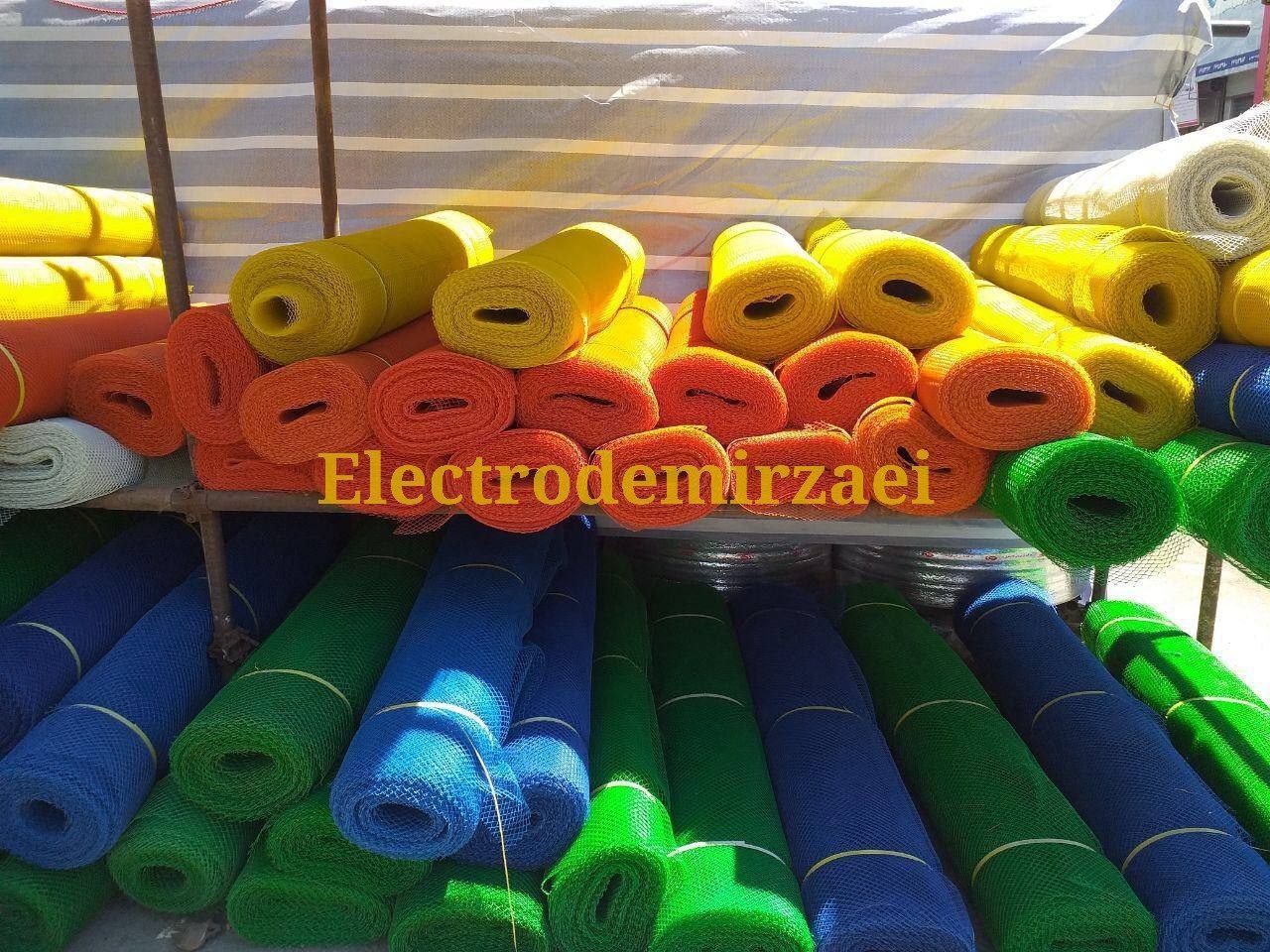 عرضه پخش عمده انواع توری پلاستیکی مرغی مواد نو پتروشیمی و مواد بازیافتی UV دار وزن سبک ، سنگین موجود