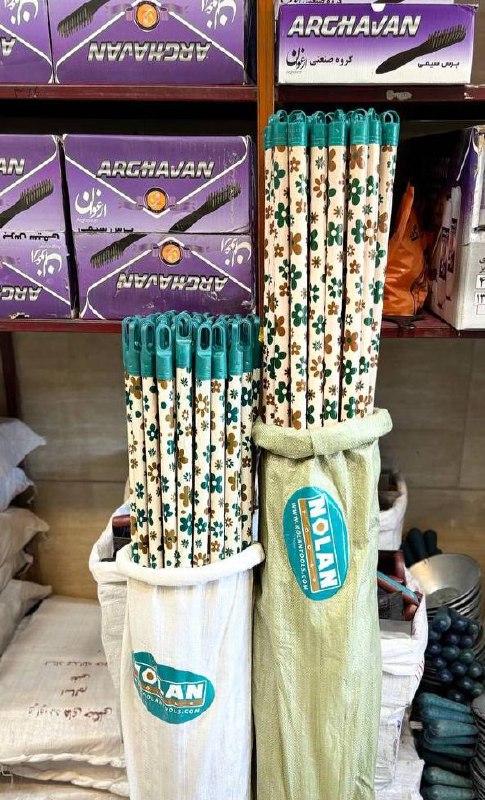 دسته جارو چوبی روکش دار نولان