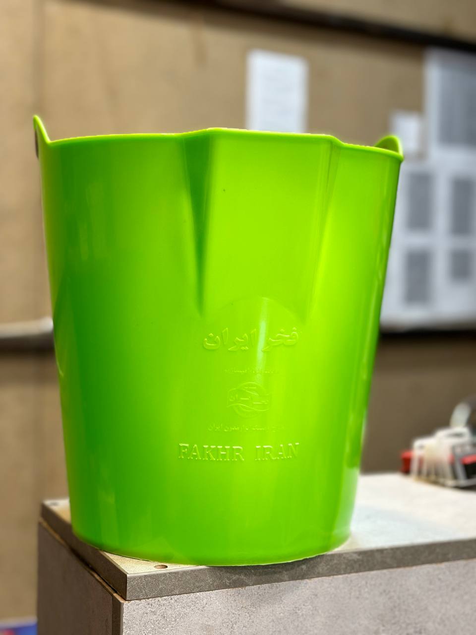 سطل پلاستیکی