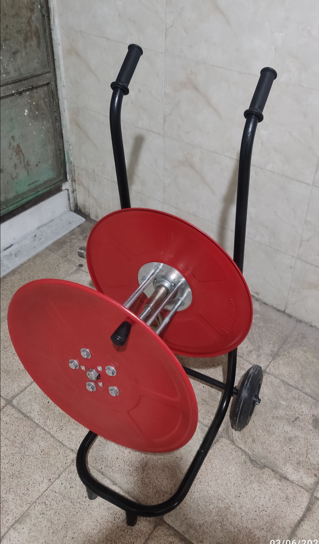 شیلنگ جمع کن 