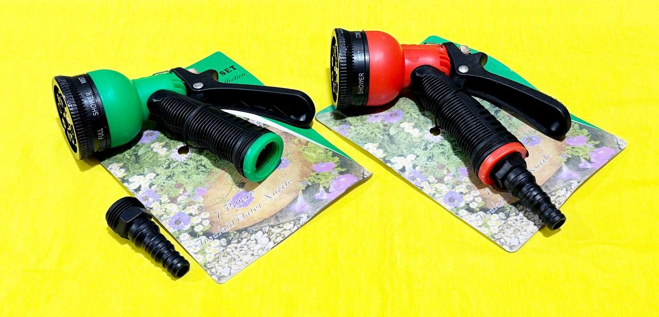 #آب پاش #٨حالته #مهره برنجی و دنباله بلند #خارجي 🪴🪴🪴🪴🪴🪴🪴 تعداددر كارتن ١٠٠ عدد قيمت ١٠٣/٠٠٠ تومان 🪴ب