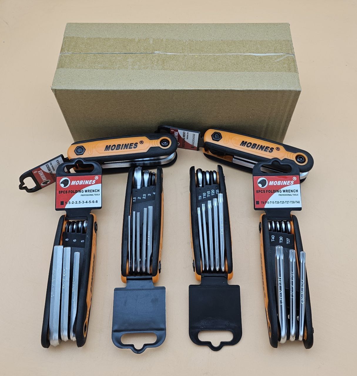 آلن چاقویی ستاره ای و ۶ پر