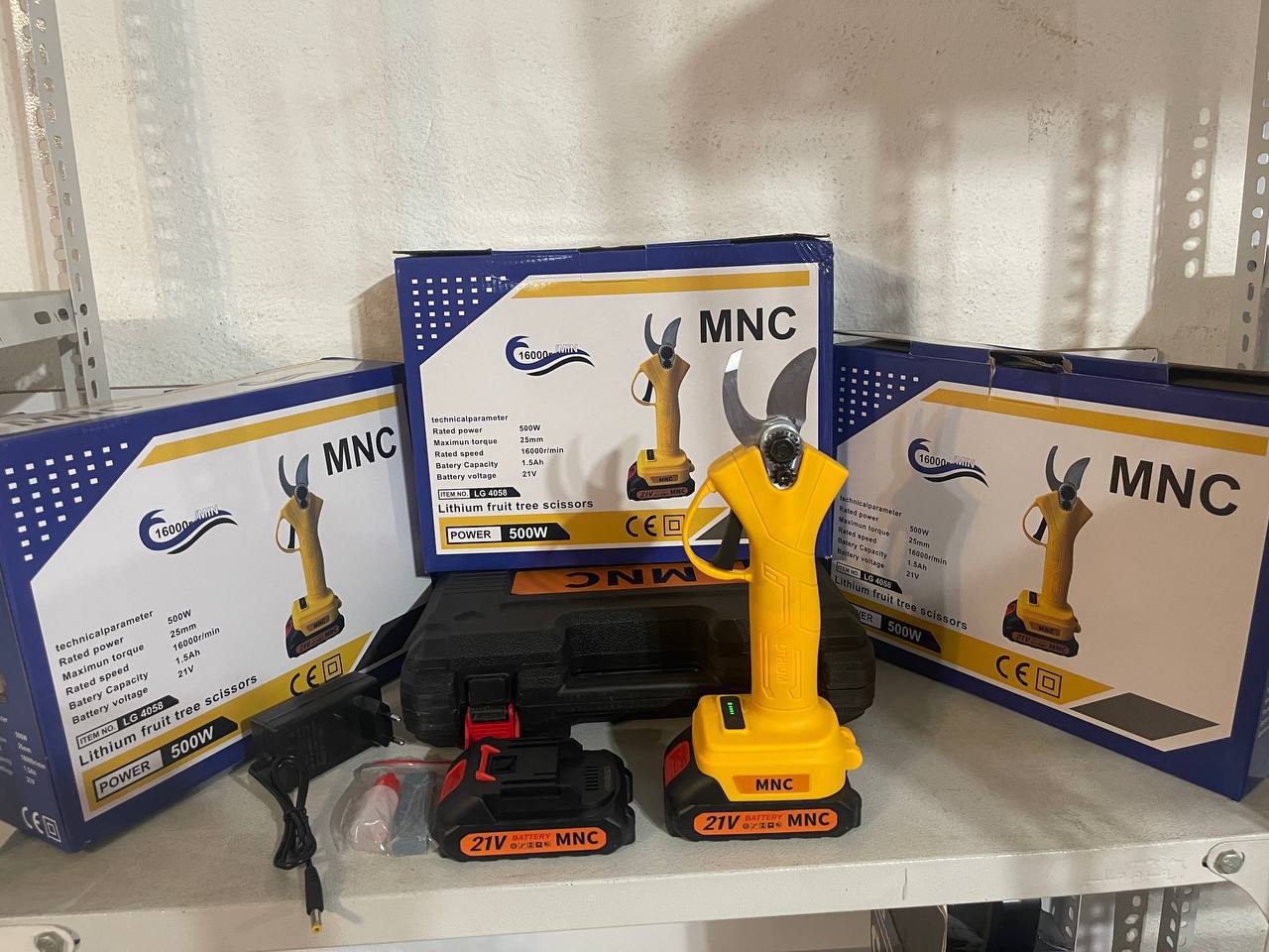 قیچی شارژی ام آن سی