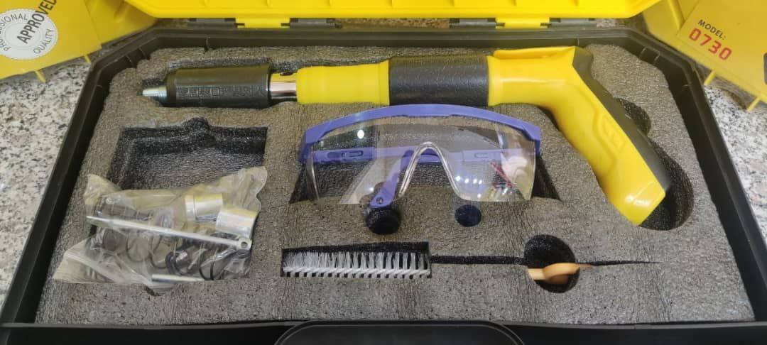 میخکوب چاشنی خور کربن 