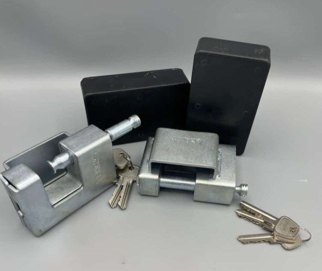 قفل کتابی 950 حفاظ دار کبیر 4 کلید دوشیار کلید و مغزی برنجییی دارای ضمانت کارتن 24 عددی لینک کانال و