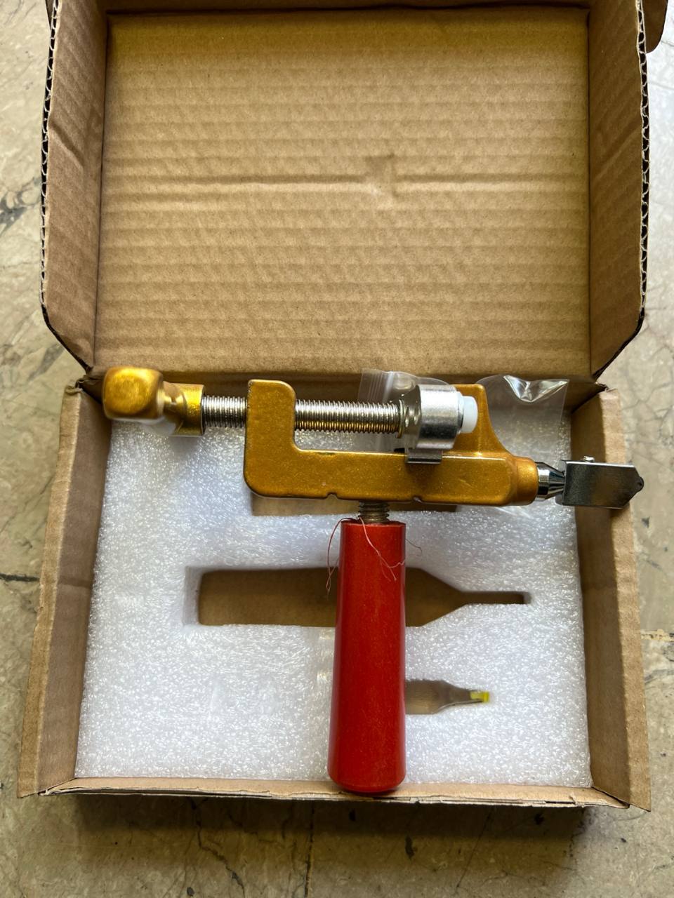 سرامیک بر دستی 