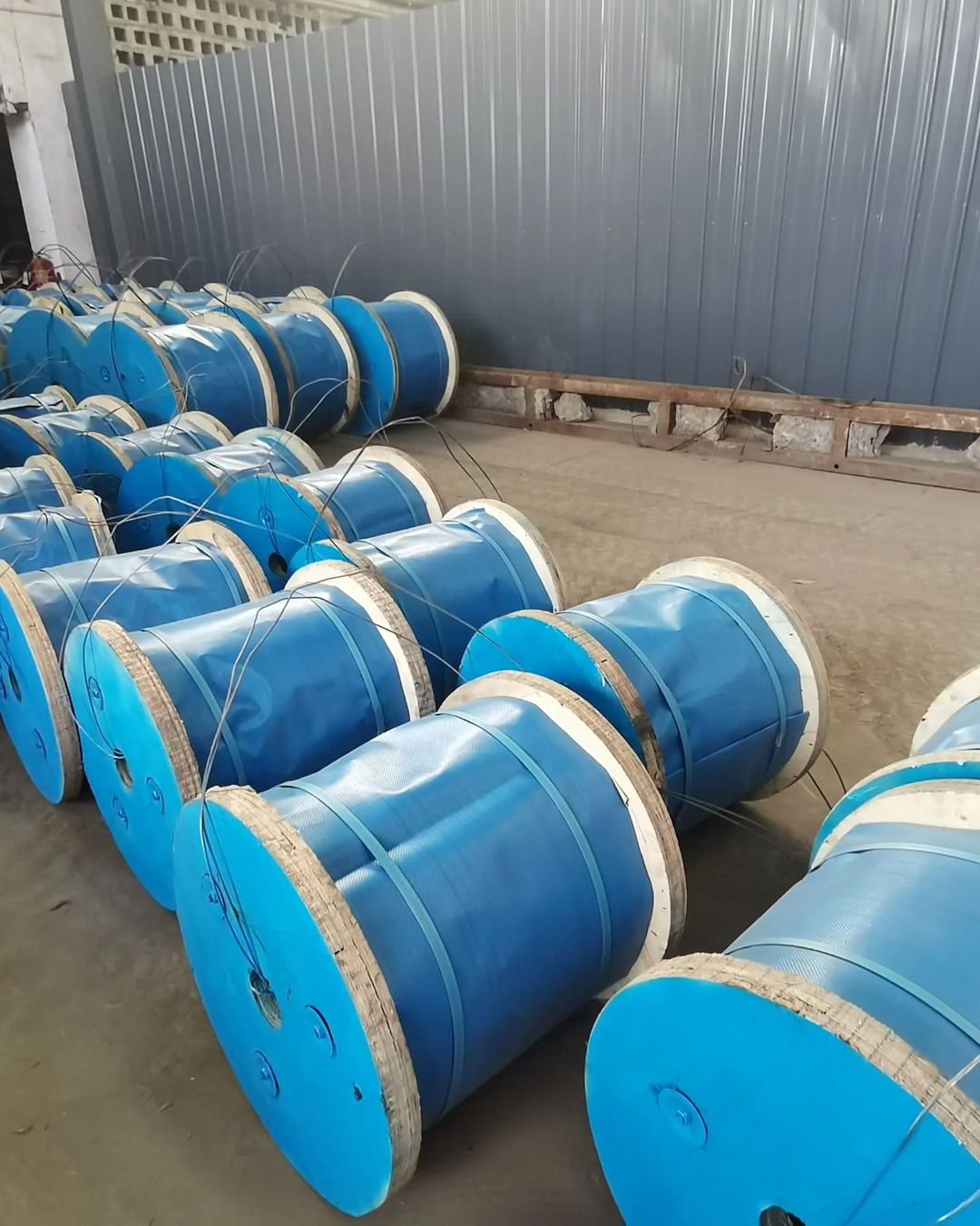 سیم بکسل فولادی و کنفی 