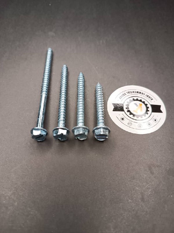 شیروانی سوزنی (نوک تیز) 