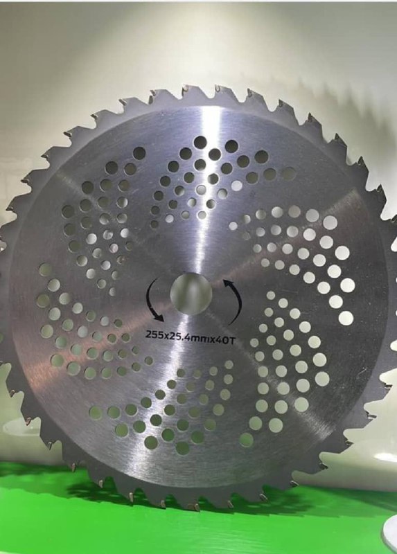 تیغه علف‌تراش – قدرت برش بی‌رقیب برای زمین‌های سخت!