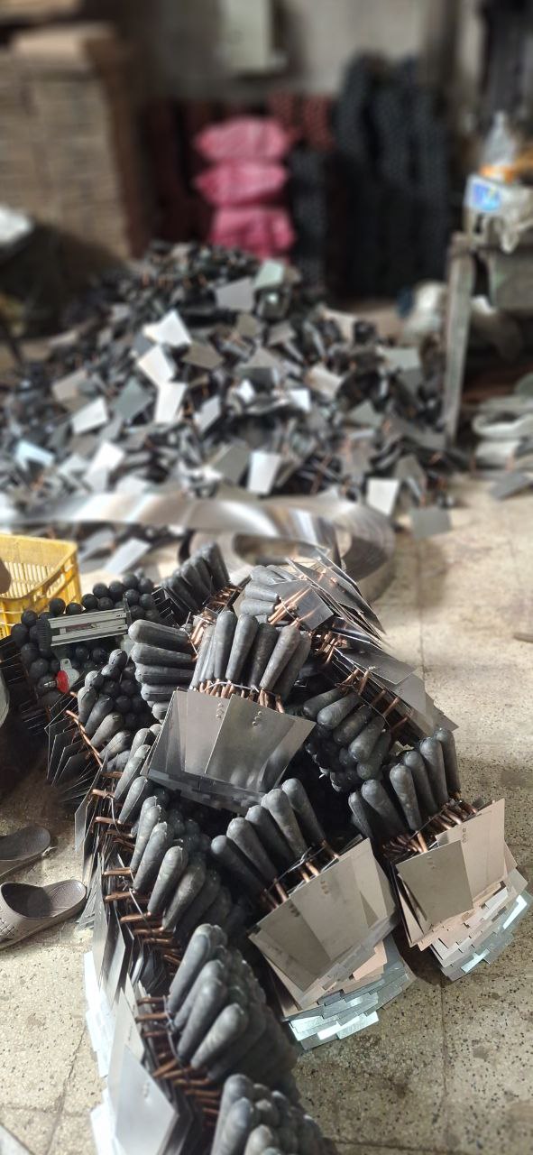 ما تولید کننده ایم.