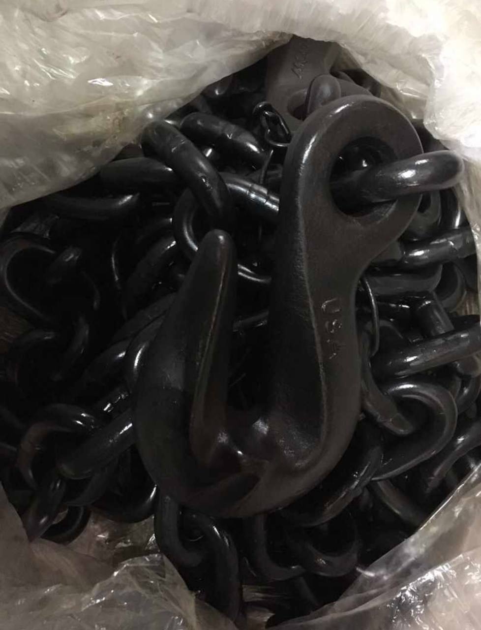 تهیه و توزیع زنجیر های ۶ متری یا ۹ متری بیشتر در تریلرهای حمل بار بین شهری برای مهار کانتینرهای اجنا