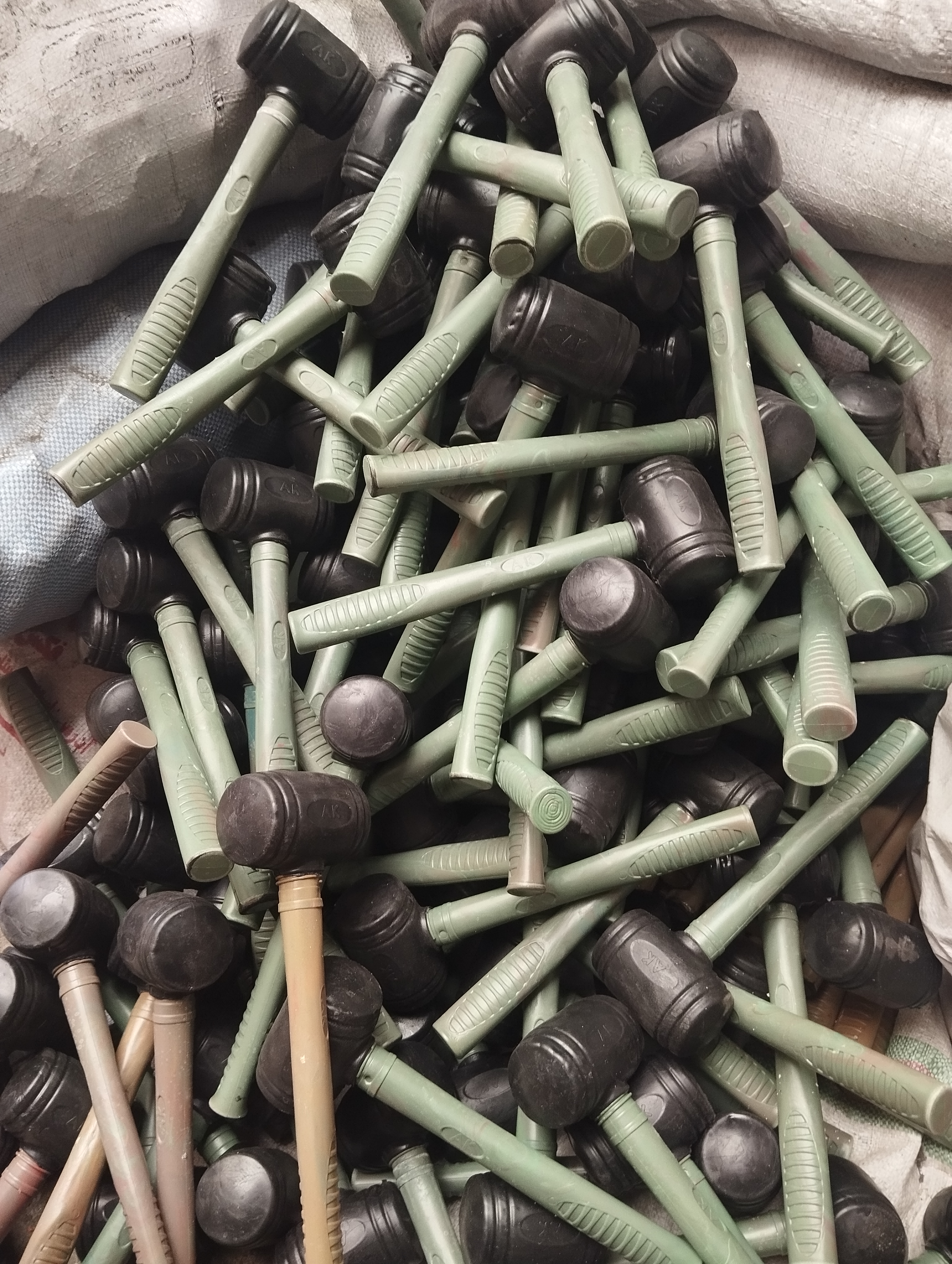 چکش لاستیکی 