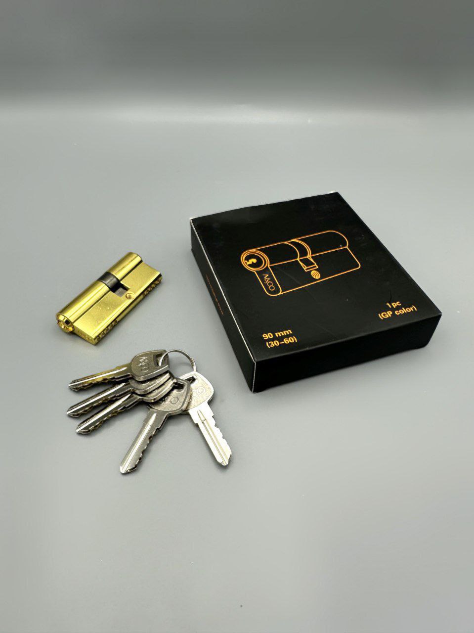  سیلندر 7 دوشیار A ko کلید برنجی ساچمه برنجی جنس شرکتی داخل وکیوم کارتن 60 عددی لینک کانال واتساپ ht