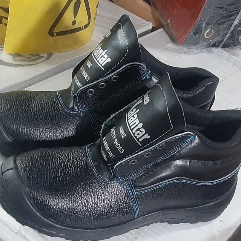 پوتین ایمنی کلانتر