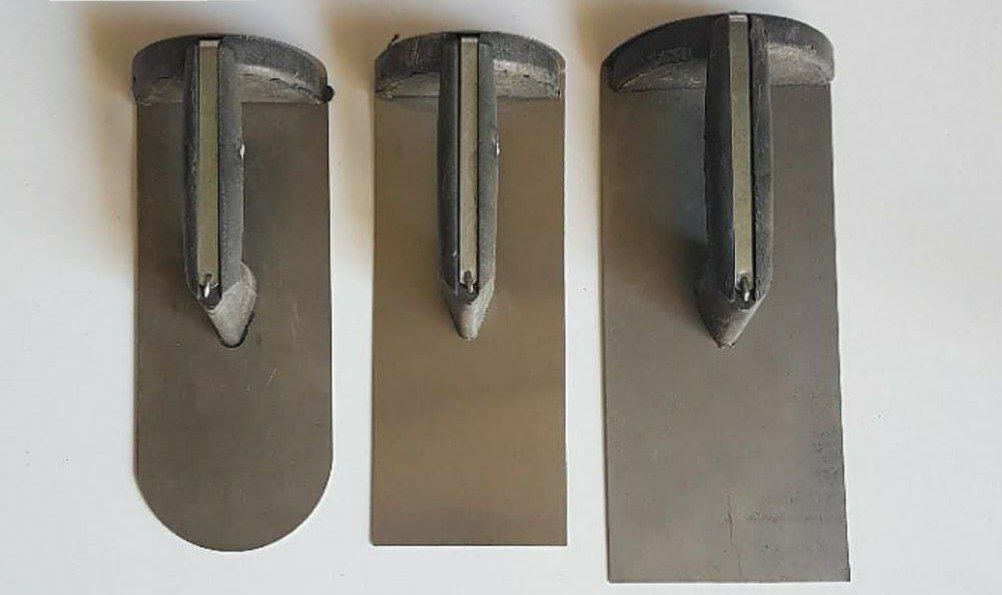 ماله آهنیپخش انواع لوازم بنایی ماله بزرگ= 39,000 ماله سرگرد= 35,000 ماله بندکشی= 28,000 فنر بندکشی= 