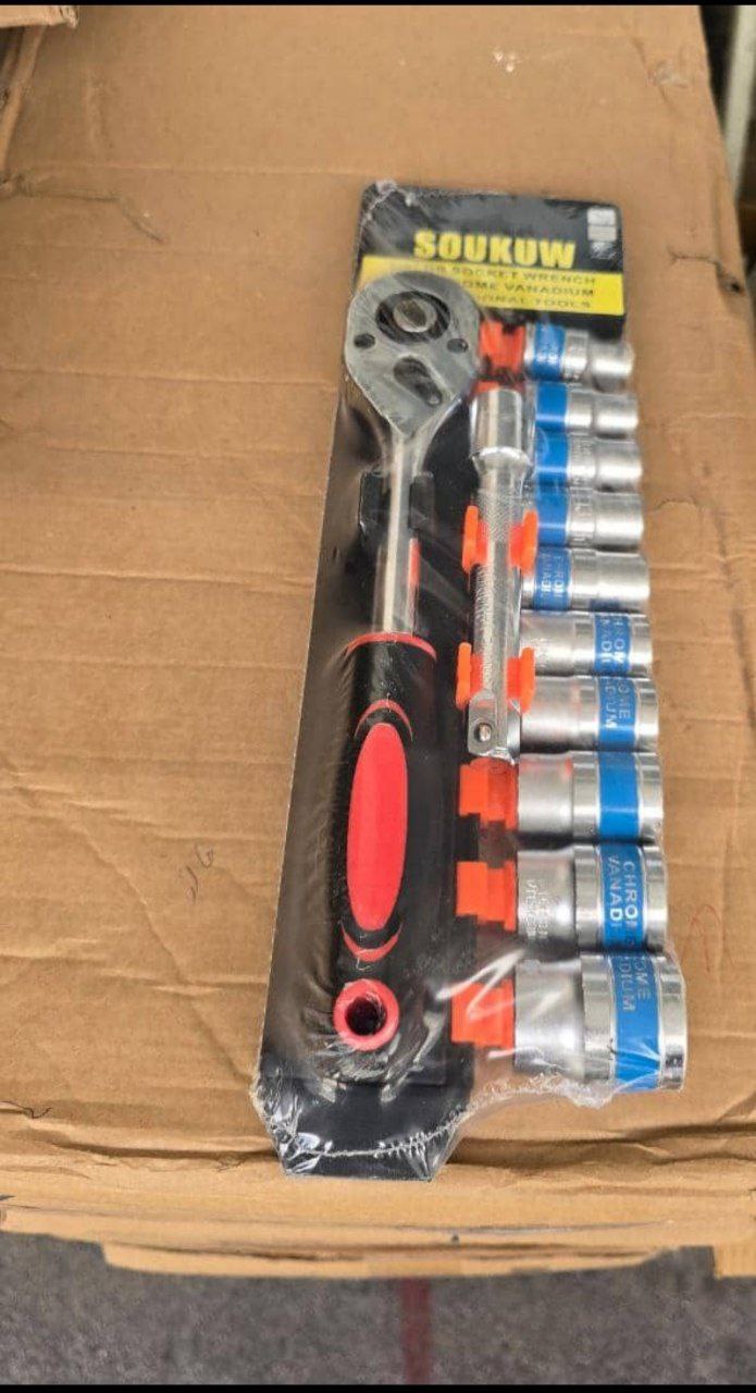  بکس ریلی 12 پارچه SOUKUW تعداد در کارتن 24 قیمت کارتنی 390 09129726997 02166737726 آدرس :تهران ،نرس