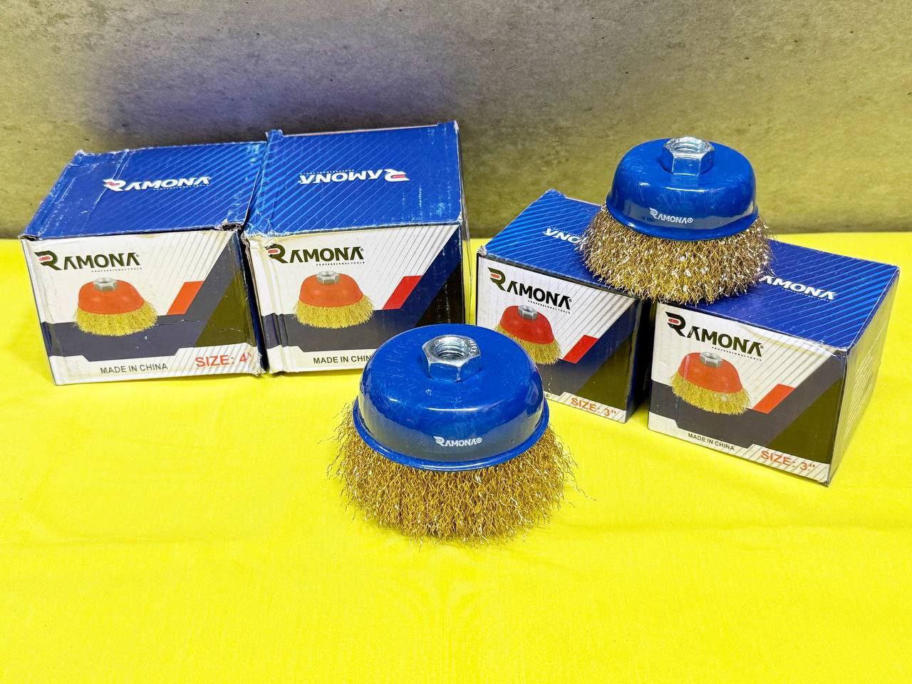  هوالرزاق فرچه كاسه اي افشان خارجي RAMONA سايز ٧/٥ قيمت ٨٥/٠٠٠ تومان تعداد در كارتن ١٠٠ عدد سايز ١٠ 