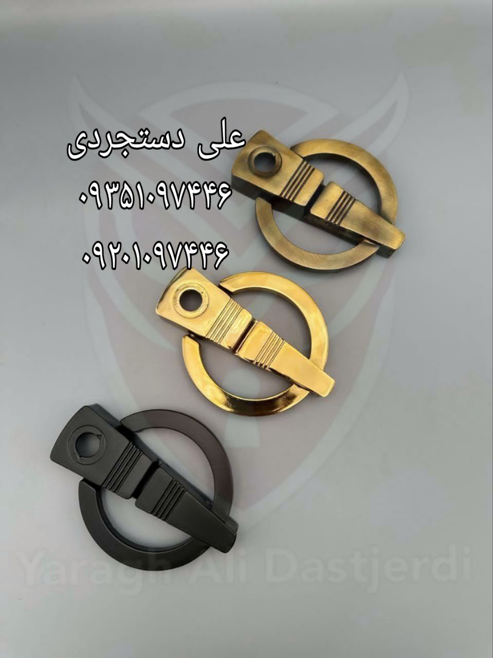 درکوب ایتالیایی دارای رنگ بندی