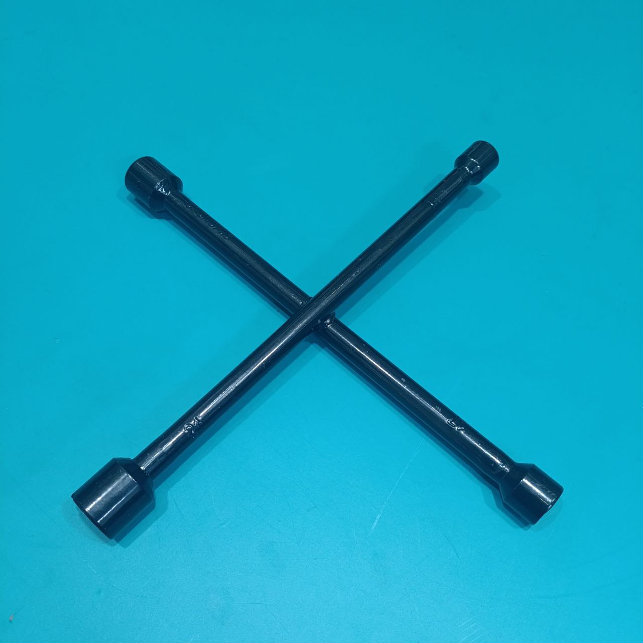  اچار چرخ ۴ سر مشکی