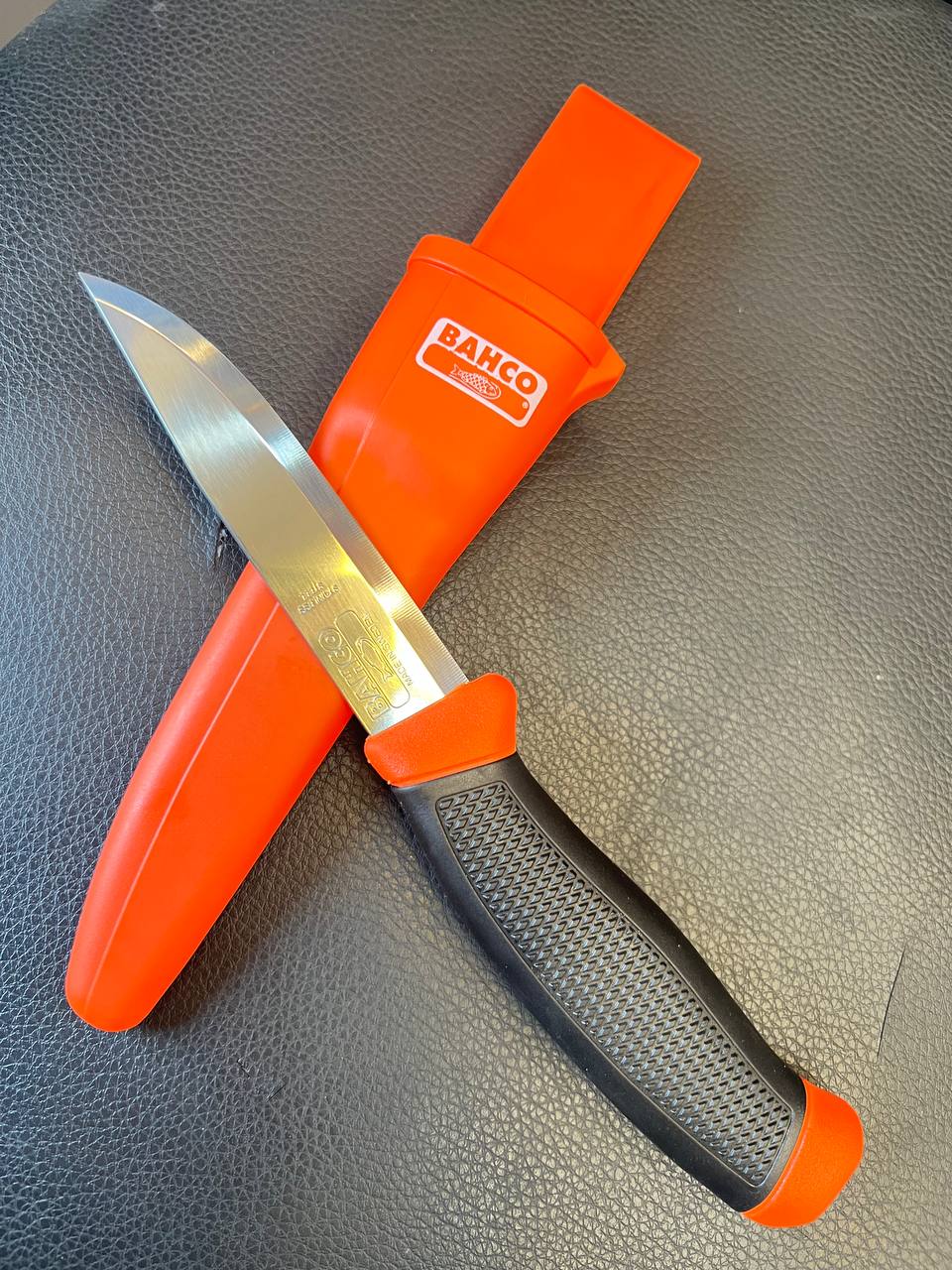 چاقو سفری باهکو سوئد