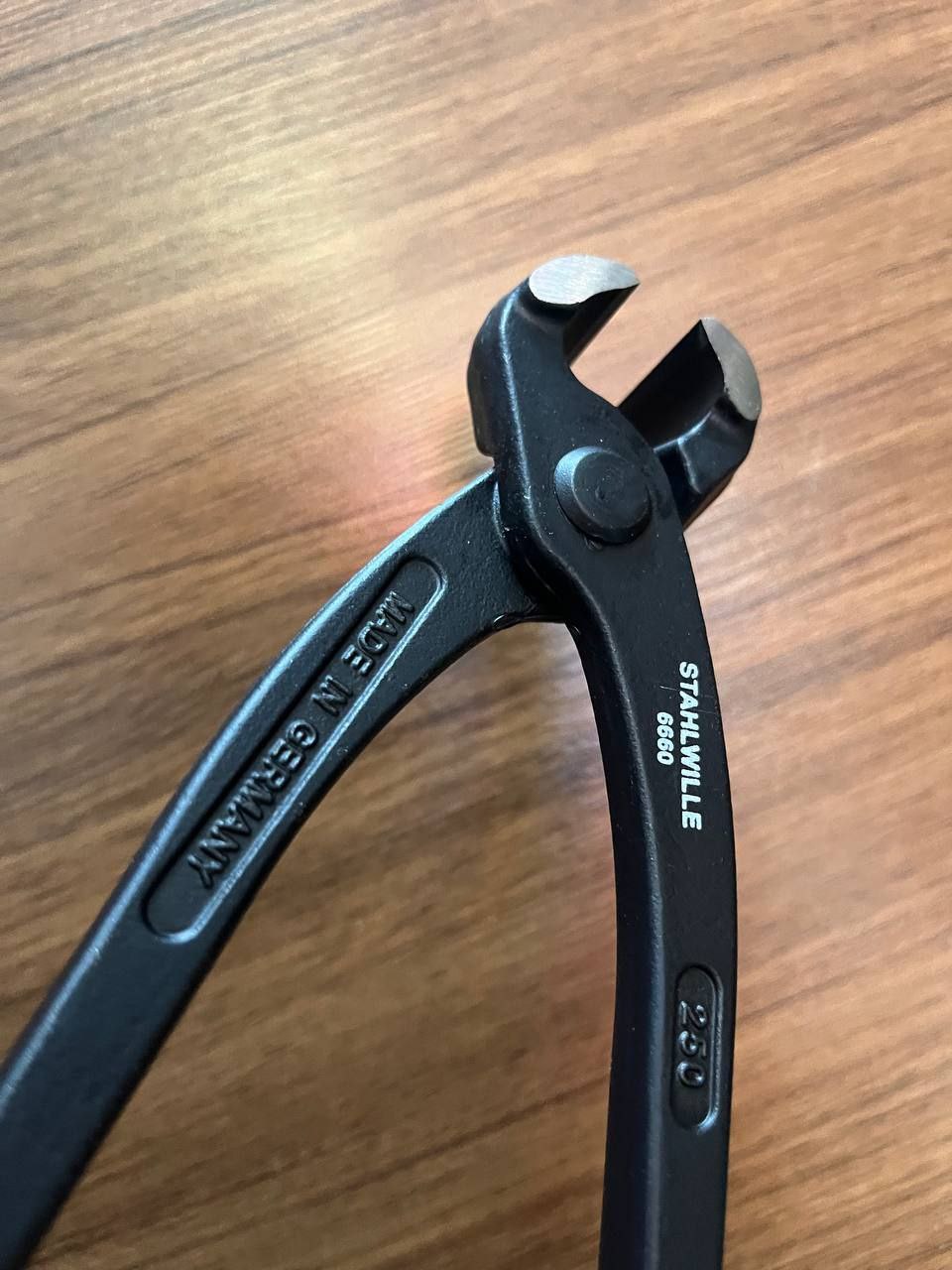 انبر آرماتور اشتایویل آلمان 