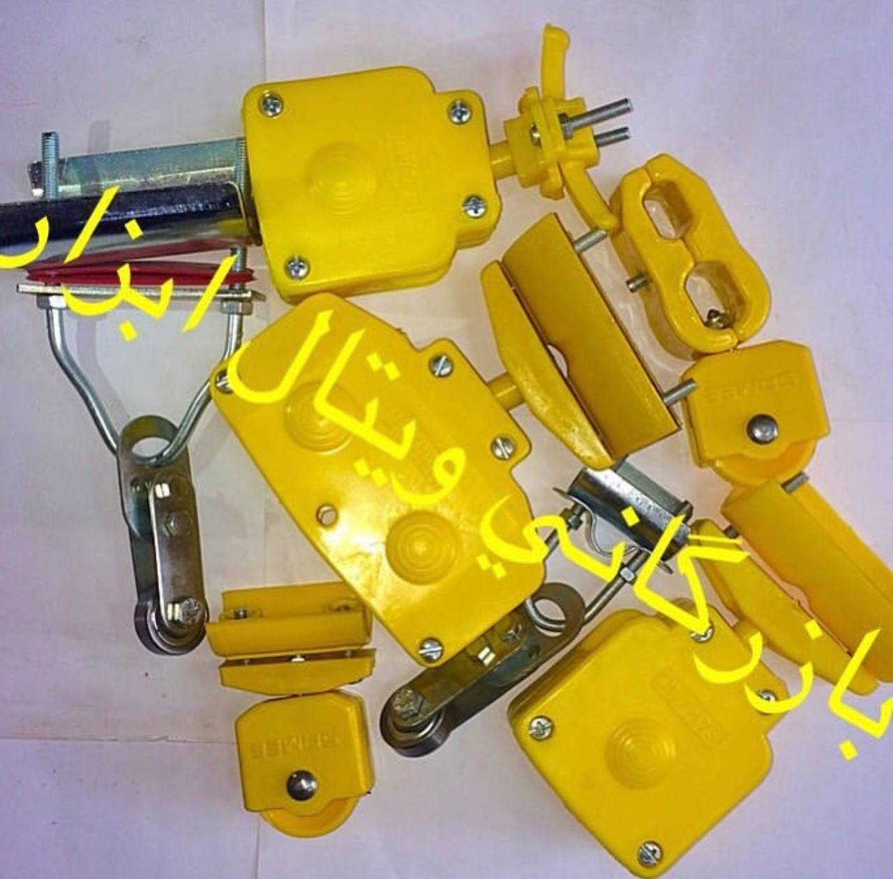 بازرگاني ويتال ابزار وارد كننده و مركز پخش. زنجير. جرثقيل. سيم بكسل وتسمه هاى حمل بار....