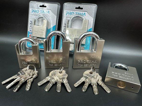  قفل آویز تمام فولادی گاردار پروطاها سایز 50=60=70 کلید ناودانی مغزی برنجی کارتن 48 عددی قیمت دسته ا