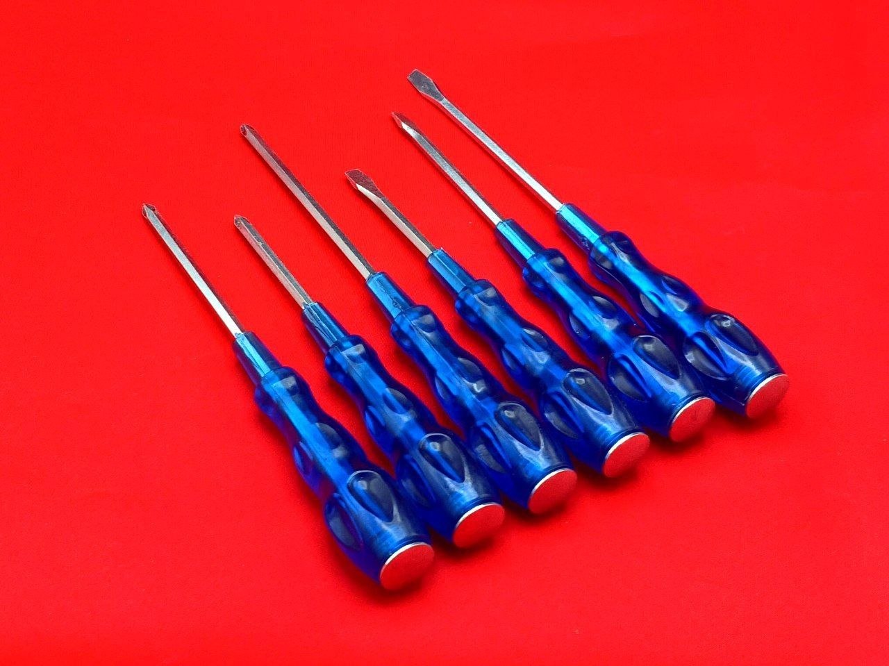 پیچ‌گوشتی ضربه خور ۶ عددی 