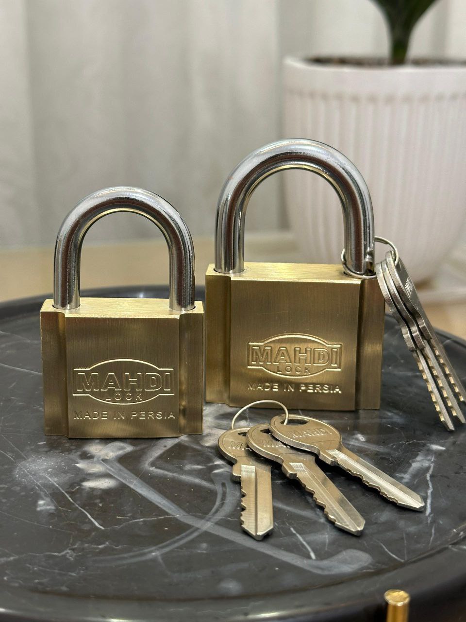 ⭕️قفل اویز تمام برنج فنردار