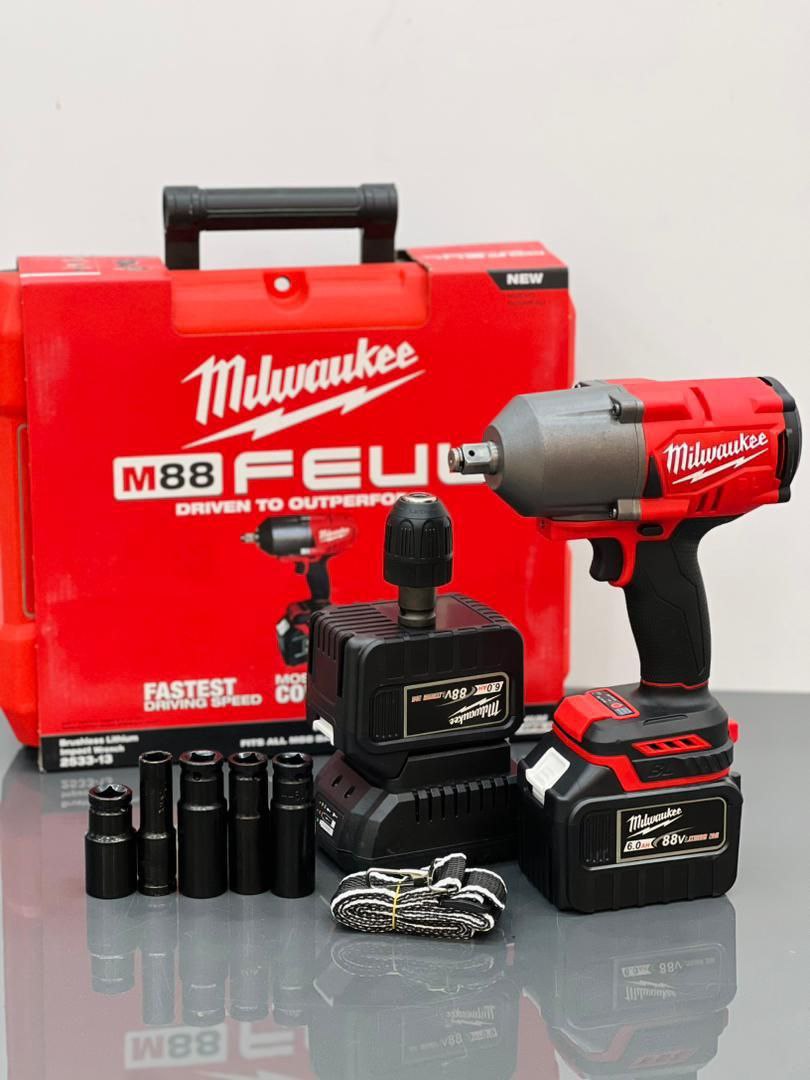 بکس شارژی میلواکی 