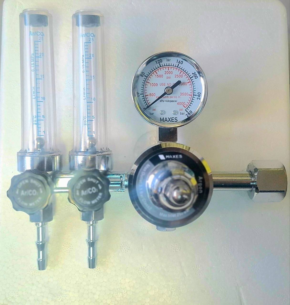 مانومتر دوفلومتر‌دار 