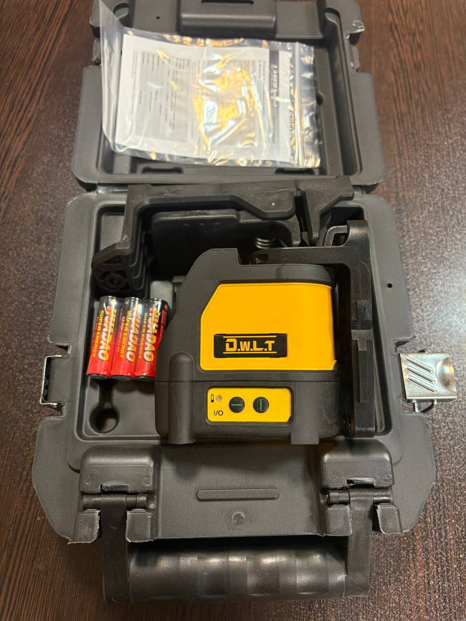 تراز لیزری طرح دیوالت